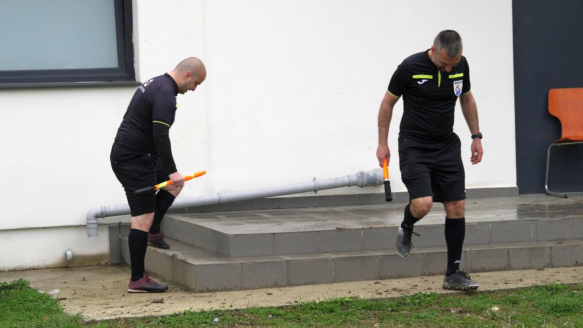 Aurică a lu' Purcaru din Adânca a jucat contra lui Dobrin! » Vedeta „Raj Kapur” a explicat cum se „antrenează”: „La cât am băut aseară, mă mir că mai sunt viu”