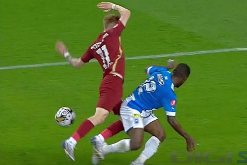 Oltenii au solicitat un penalty în finalul meciului / Captură Digi Sport