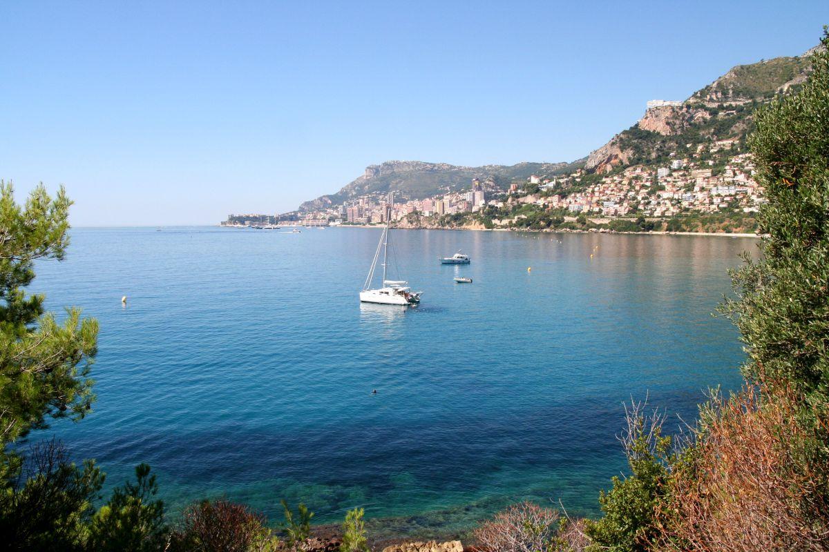 Mircea Sandu și-a cumpărat 3 apartamente în Monte Carlo » Cui le-a împărțit „Nașul”