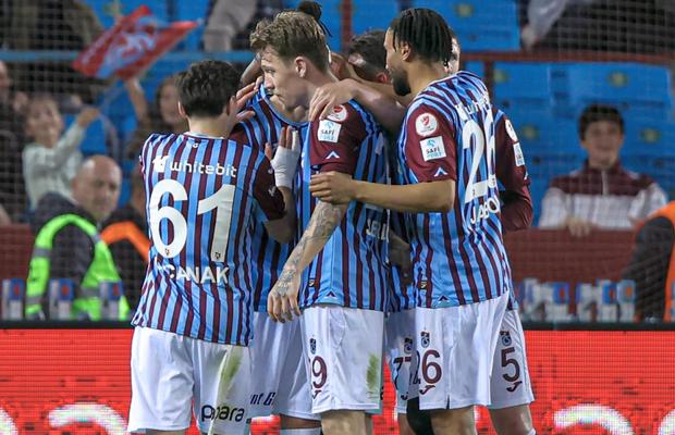 Trabzonspor - Bodrumspor, „thriller” cu 5 goluri și 3 cartonașe roșii! Cum s-au mișcat Drăguș și Pușcaș