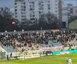 „E mai bine așa?” » Ruptură totală la Rapid! Conducerea e divizată în tribune, suporterii protestează » Ce s-a întâmplat la meciul cu Metalul Buzău
