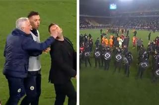 Teroare la Fenerbahce - Galatasaray » 3 „roșii” în prelungiri, Mourinho l-a lovit pe Buruk, mii de jandarmi au intervenit în forță! Scene de război