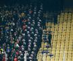 Teroare la Fenerbahce - Galatasaray » 3 „roșii” în prelungiri, Mourinho l-a lovit pe Buruk, mii de jandarmi au intervenit în forță! Scene de război
