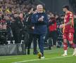 Teroare la Fenerbahce - Galatasaray » 3 „roșii” în prelungiri, Mourinho l-a lovit pe Buruk, mii de jandarmi au intervenit în forță! Scene de război
