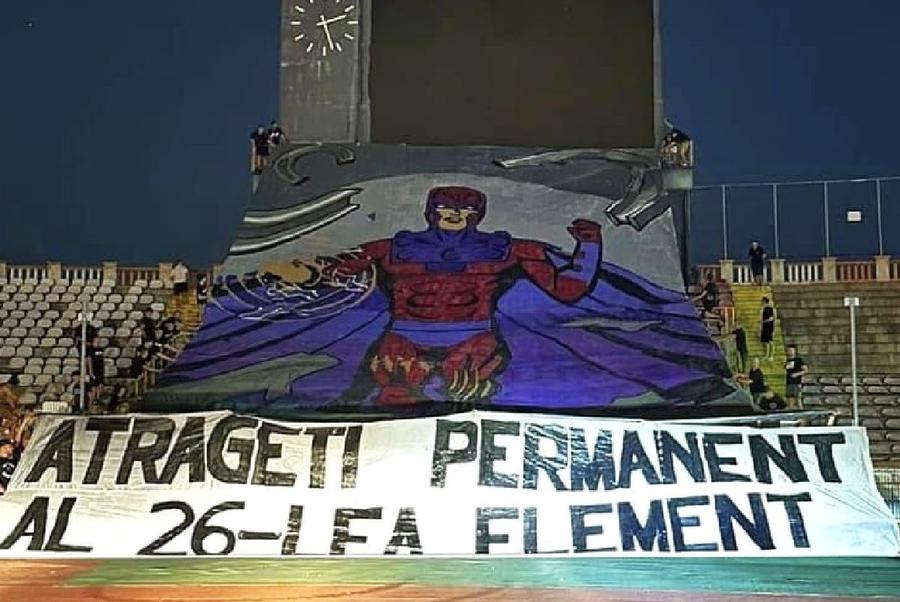 Mesajul pe care fanii lui Dinamo voiau să-l afișeze, dar n-au primit aprobarea „Astea sunt mizerii. Evacuați stadioanele, întrerupeți meciurile” » Apel în direct: „Ce-i spun fetei mele când aude «Mori, țigane!»?”