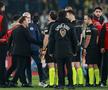 Teroare la Fenerbahce - Galatasaray » 3 „roșii” în prelungiri, Mourinho l-a lovit pe Buruk, mii de jandarmi au intervenit în forță! Scene de război