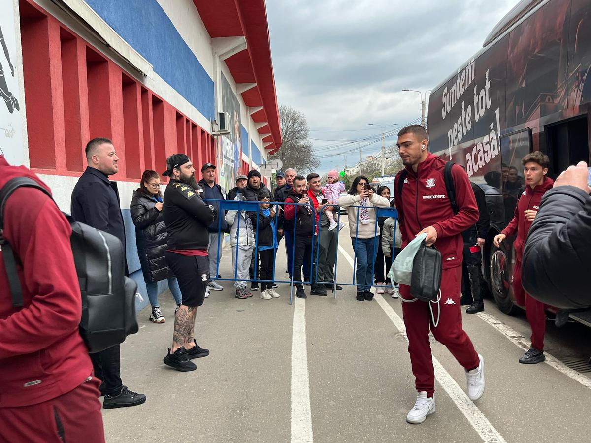 Imagini înainte de Metalul Buzău - Rapid