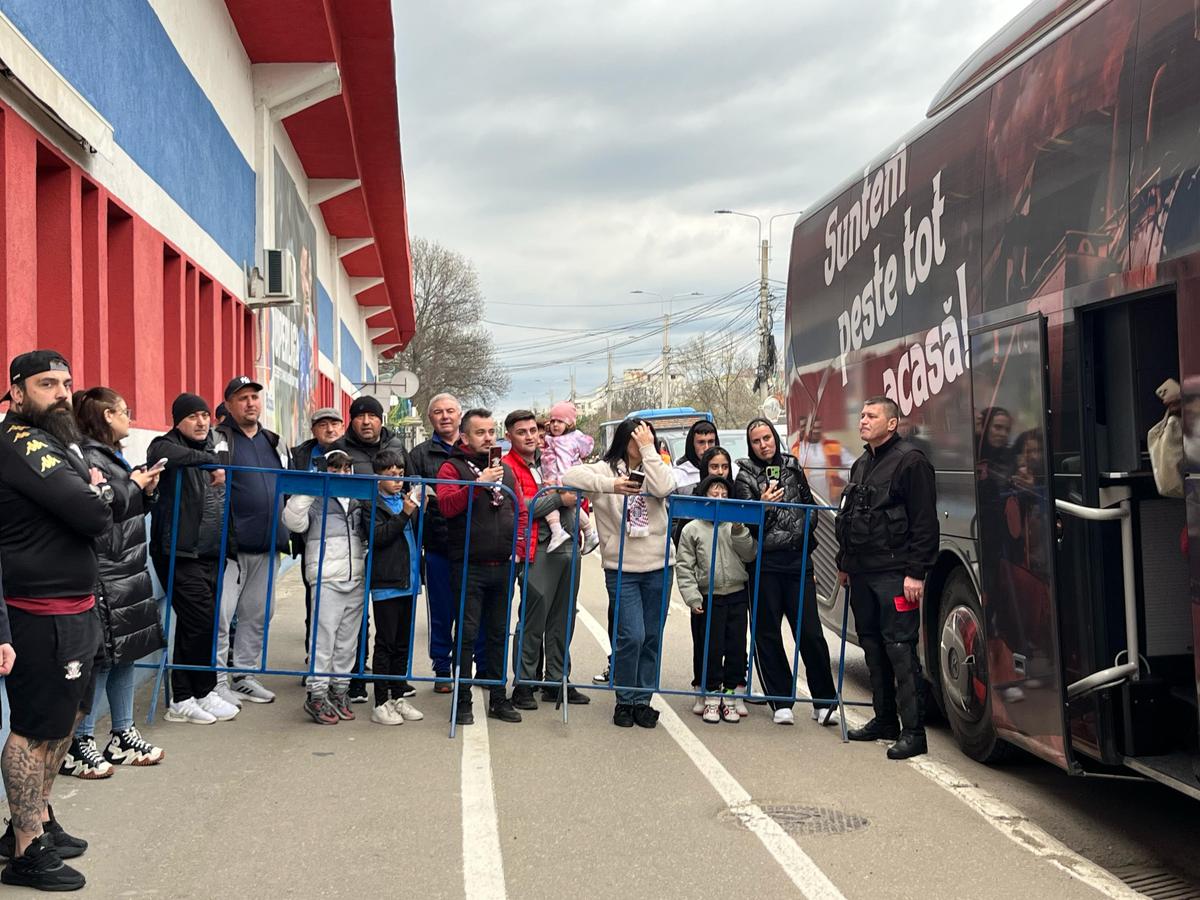 Imagini înainte de Metalul Buzău - Rapid