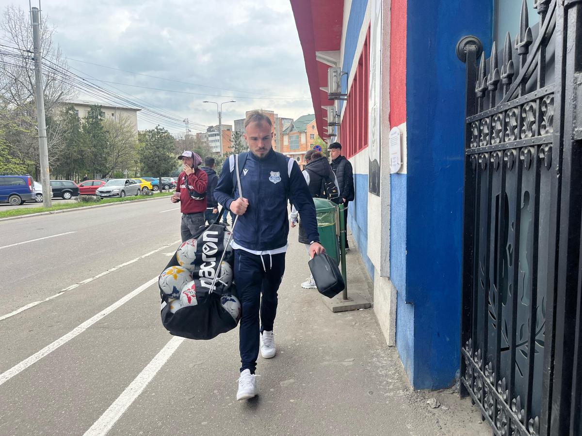 Imagini înainte de Metalul Buzău - Rapid