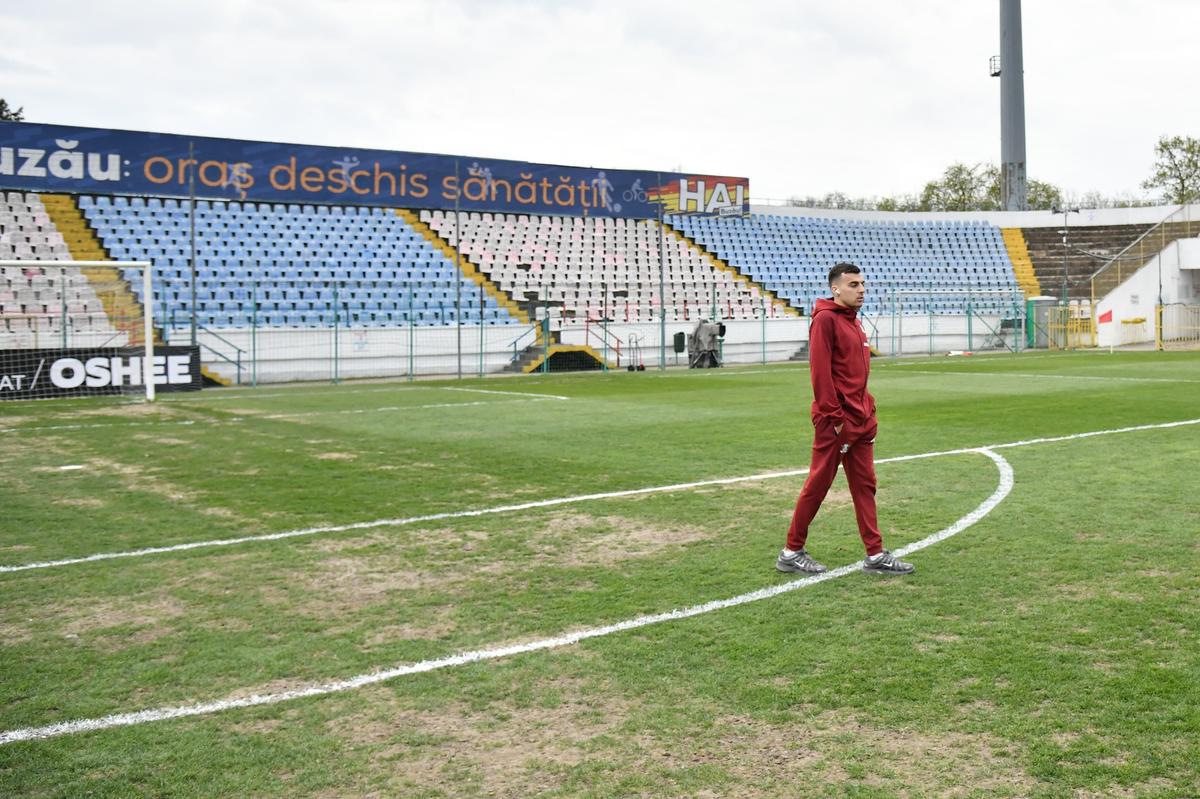 Imagini înainte de Metalul Buzău - Rapid