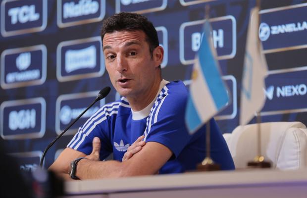 Topul salariilor selecționerilor de la Mondial » E plătit de 4 ori mai bine decât campionul mondial!