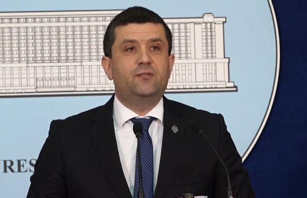 Conferință de presă explozivă a ministrului Apărării: „La CSA, avem de 2,4x colonei mai mulți ca la Infanterie”