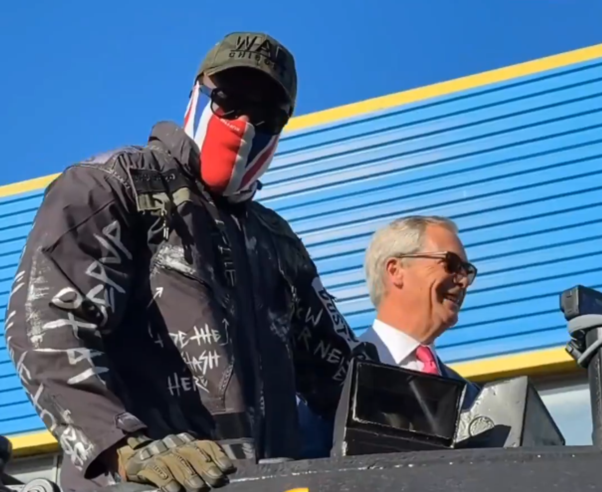 Derek Chisora a venit cu tancul la conferință
