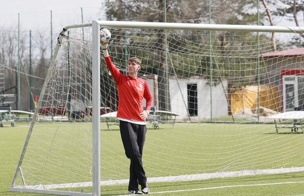 Dinamo și-a cedat gigantul de 2,01 metri în Liga 2