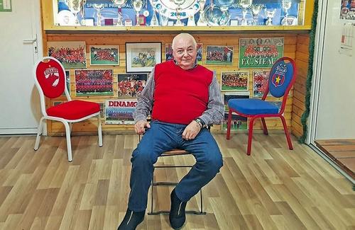 Tică Dănilescu propune „fotbalul în trei” pentru ca fotbalul mic să poată supraviețui până în toamnă, atunci când FRF a programat reînceperea competițiilor oficiale.