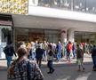 COVID-19. Imagini inedite din Viena, în prima zi după ridicarea restricțiilor » Cozi în fața centrelor comerciale și la Ikea