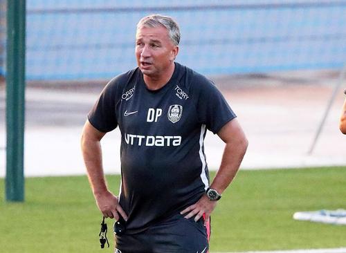 CFR Cluj a învins-o pe Farul, scor 1-0, în runda cu numărul 7 a play-off-ului din Liga 1. Dan Petrescu (54 de ani), antrenor „feroviarilor”, a recunoscut că a ales greșit formula de start
