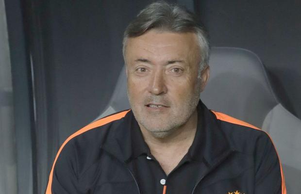 Atac dur la antrenorul lui Moruțan și Cicâldău: „Mai bine îl aducea pe bucătarul lui Guardiola!”