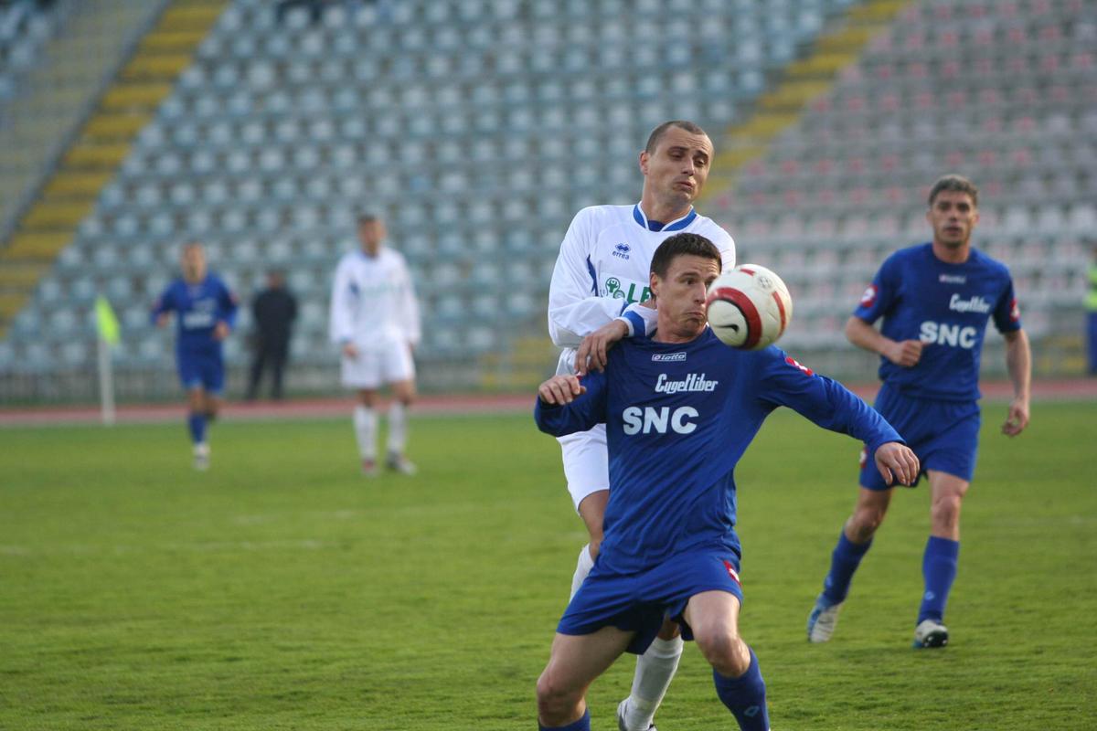 Adrian Senin