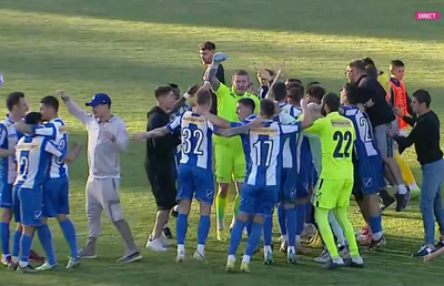 Poli Iași a câștigat derby-ul Moldovei și revine în Liga 1! Fanii au pătruns pe gazon și au sărbătorit cu jucătorii » Calcule: Dinamo o pândește pe Oțelul
