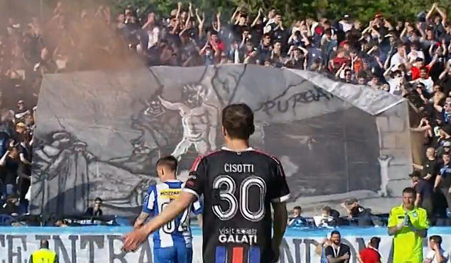 Poli Iași a câștigat derby-ul Moldovei și revine în Liga 1! Fanii au pătruns pe gazon și au sărbătorit cu jucătorii » Calcule: Dinamo o pândește pe Oțelul