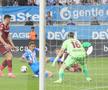 Universitatea Craiova - Rapid 1-2, etapa 7 Superliga. Foto: Ionuț Iordache & Andrei Furnigă (GSP.ro)