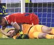 Portarul lui Heindenheim, Kevin Muller, inconștient după ciocnirea cu Ibrahima Sissoko în meciul cu Bochum / Foto: Imago