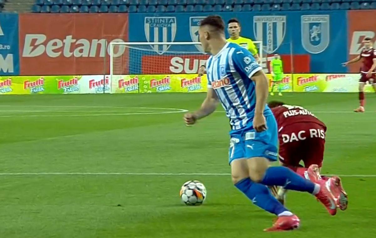 E sigur că Rapid trebuia să primească penalty în Bănie: „Neglijență a fundașului!”