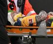 Portarul lui Heindenheim, Kevin Muller, inconștient după ciocnirea cu Ibrahima Sissoko în meciul cu Bochum / Foto: Imago