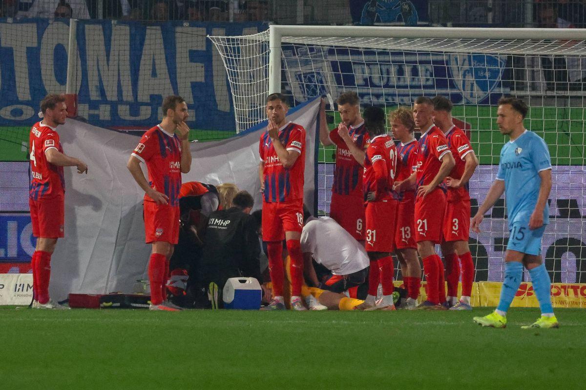 Kevin Muller, portarul lui Heidenheim, și-a pierdut cunoștința în meciul cu Bochum, după ciocnirea cu Ibrahima Sissoko