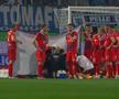 Portarul lui Heindenheim, Kevin Muller, inconștient după ciocnirea cu Ibrahima Sissoko în meciul cu Bochum / Foto: Imago