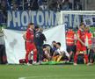 Portarul lui Heindenheim, Kevin Muller, inconștient după ciocnirea cu Ibrahima Sissoko în meciul cu Bochum / Foto: Imago