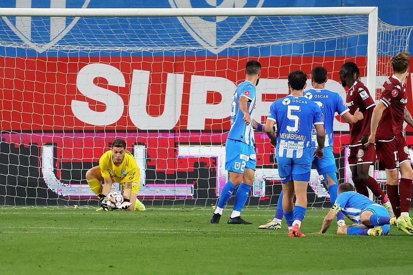 Universitatea Craiova - Rapid // foto: Ionuț Iordache (GSP)