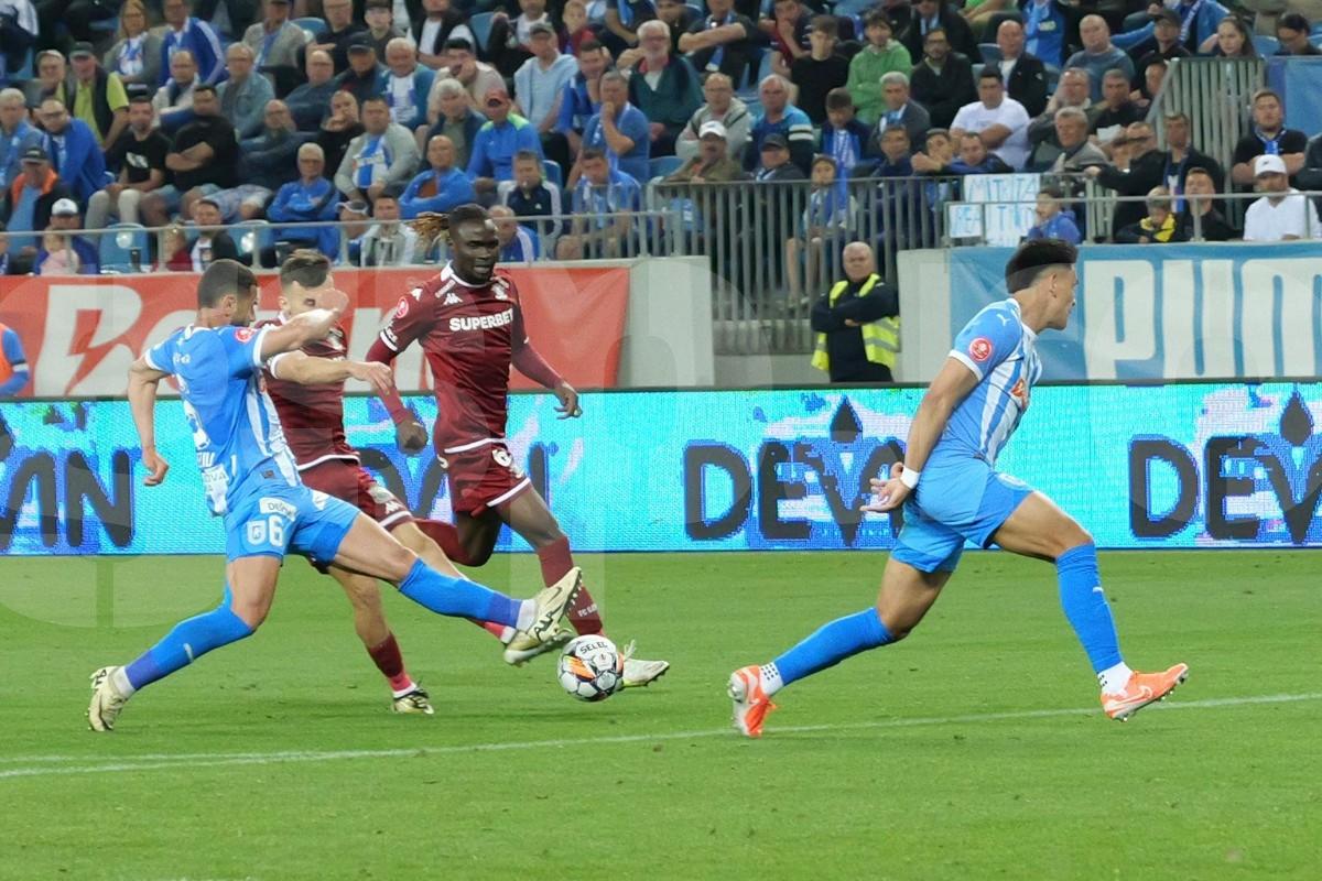 Universitatea Craiova - Rapid, imagini din meci