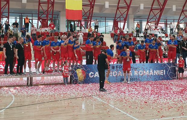Dinamo, vechea și noua campioană a României la handbal masculin! Sărbătoare chiar în ziua retrogradării rivalei Steaua