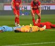 Portarul lui Heindenheim, Kevin Muller, inconștient după ciocnirea cu Ibrahima Sissoko în meciul cu Bochum / Foto: Imago