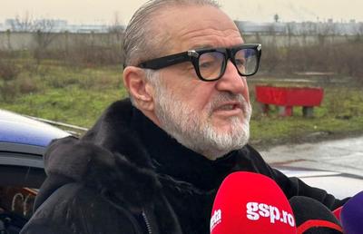 Becali dezvăluie cum l-a „scăpat” pe Maxim la Craiova: „Aveam contract pe 5 ani! Giovanni l-a dus acolo”