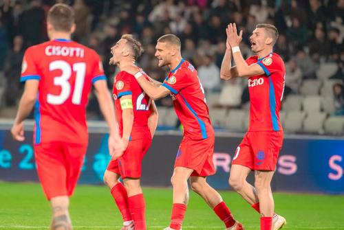 FCSB va numi un nou antrenor: Imago Images