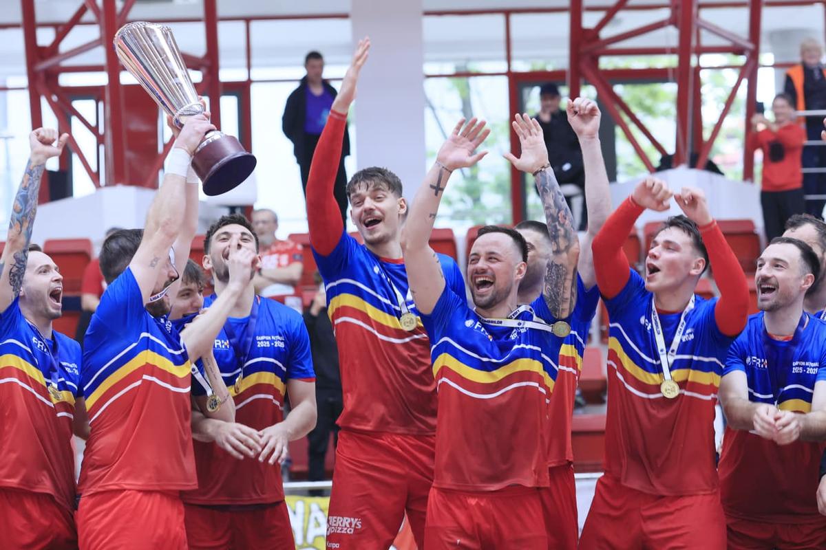 Dinamo, din nou campioană la handbal