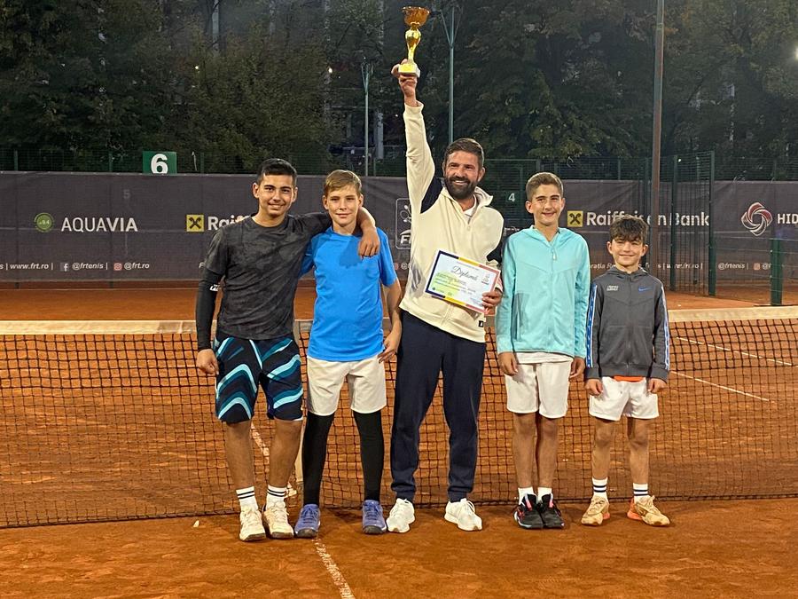 CSM București desființează două secții sportive, dar își trimite gratuit angajații la turneul de handbal Final Four de la Budapesta