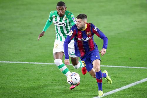 Emerson Royal, în duel cu Jordi Alba // foto: Guliver/gettyimages