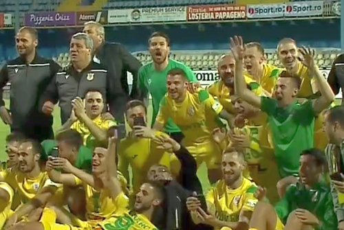 CS Mioveni (L2, locul 3 în play-off) a învins-o pe Hermannstadt (L1, locul 8 în play-out), scor 2-1, în returul barajului pentru menținere/promovare în Liga 1