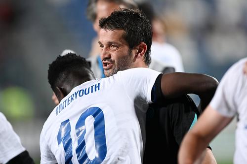 Mihai Stoica (57 de ani), managerul general al celor de la FCSB, îl laudă pe Cristi Chivu (41 de ani), proaspăt câștigător cu Inter U19 în campionatul Primavera.