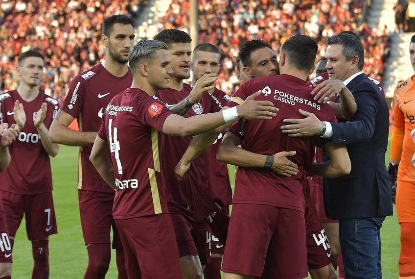 Cristi Balaj, președintele lui CFR Cluj, în dreapta