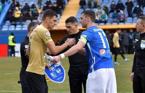 Igor Armaș (stânga) este dorit de Gigi Becali la FCSB. 
Foto: Imago