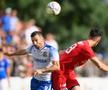Penalty SCANDALOS dictat la barajul pentru promovarea în Liga 2: „Venea și urla la jucători!” » Iureș la final: arbitrii s-au baricadat la vestiare