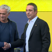 Sosirea și prezentarea lui Mourinho drept noul antrenor al lui Fenerbahce