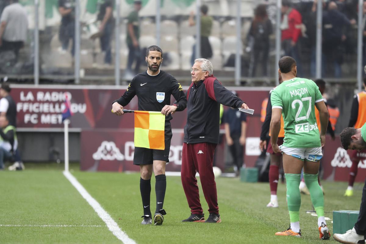 S-a aflat acum! Laszlo Boloni va semna cu noua echipă » S-au înțeles înainte de barajul pentru salvare!