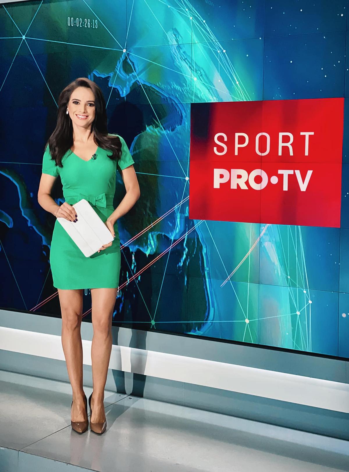 Corina Caragea va fi geloasă! Stelista de la Pro TV, moment unic alături de Ronaldinho: „Sigur vedeți și voi același lucru?”