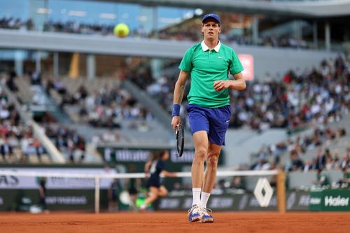 Jannik Sinner, calificare în „sferturi” la Roland Garros/Foto: Getty Images